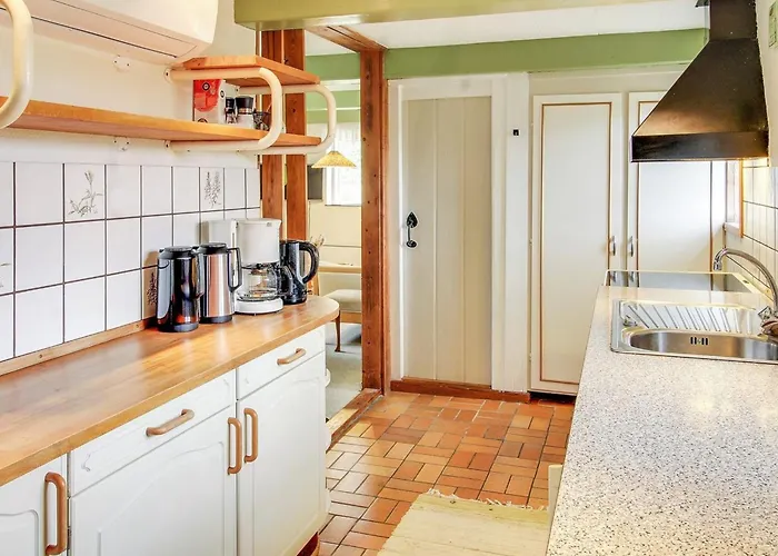 Eduard - 4-3km From The Sea By Interhome